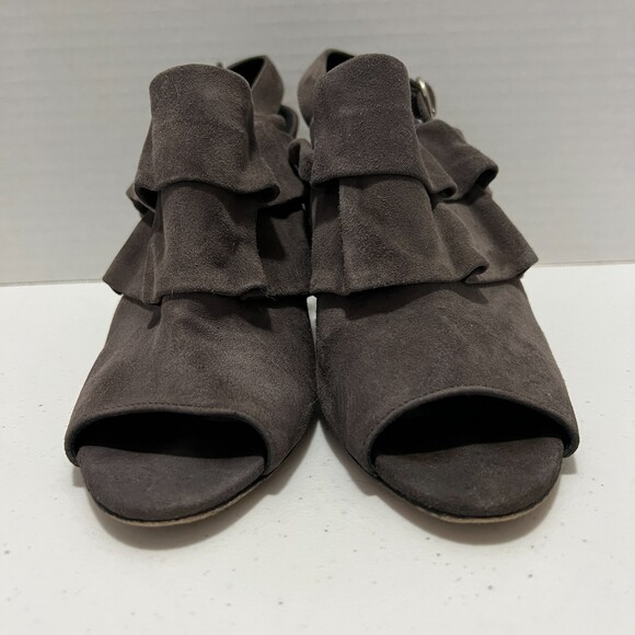 Tibi New York Women's Gray Suede Leather Ruffle High Heel Sandals Size 8.5 B - Picture 3 of 9